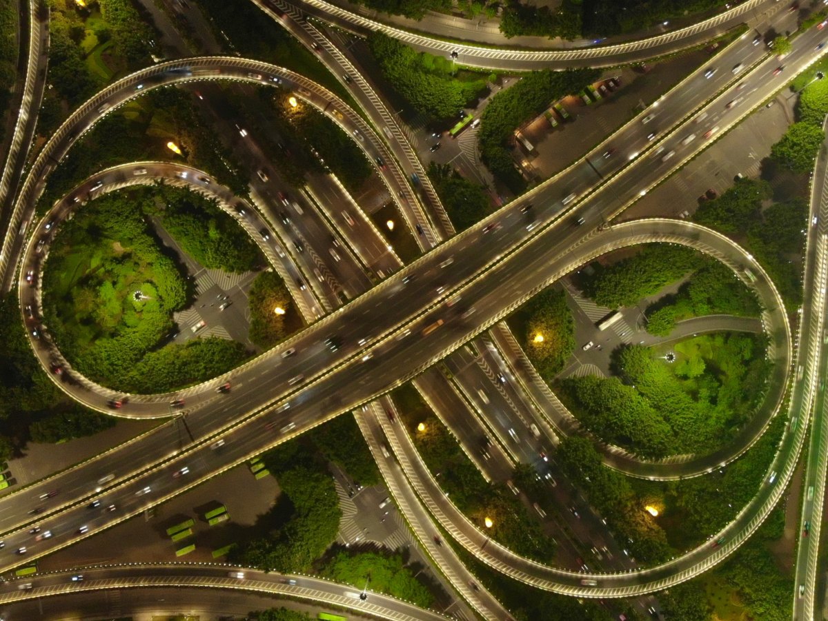 苏星睿立交桥的两个环形,像不像一个无穷大的符号?