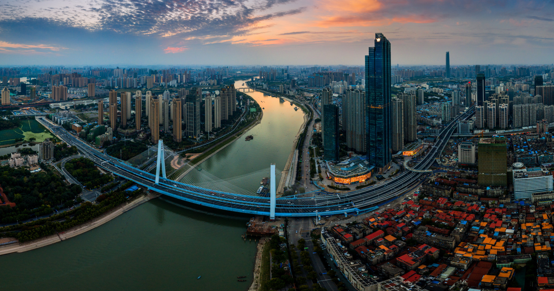 千湖之城之一百媚武汉