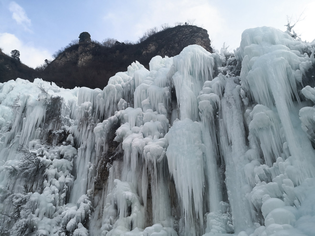 霞云岭金水湖冰瀑