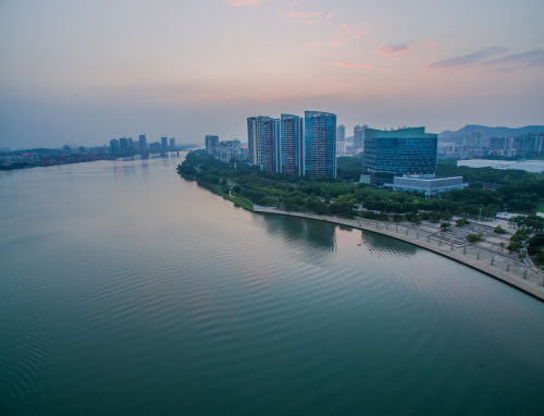 天空之城 - 换个角度看世界