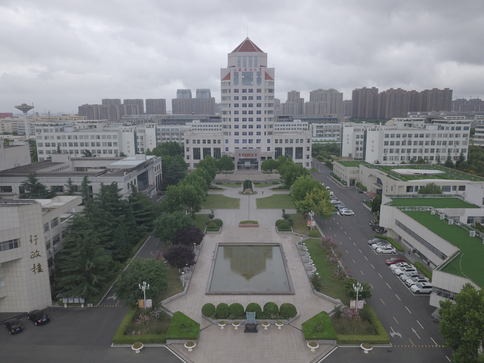 江苏海洋大学校门 来自 东方子孺 | 天空之城