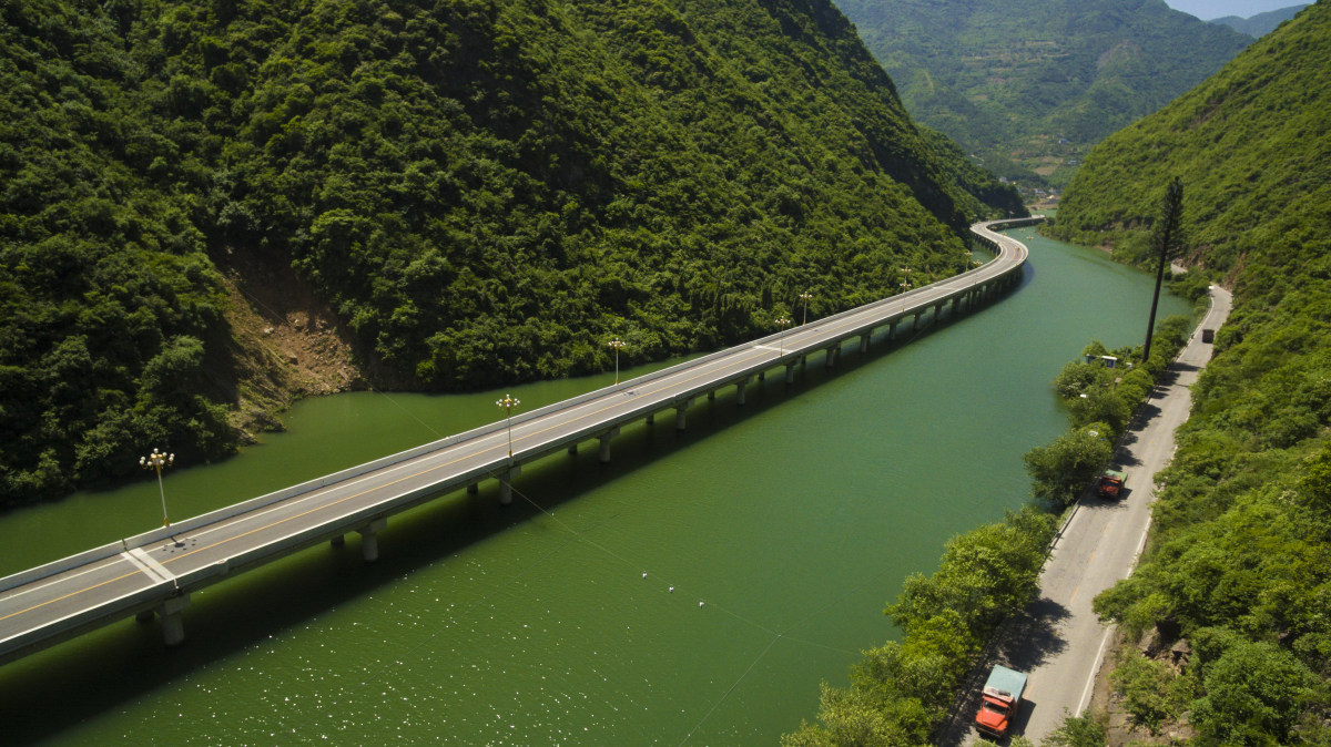 中國最美水上公路(組照).jpg