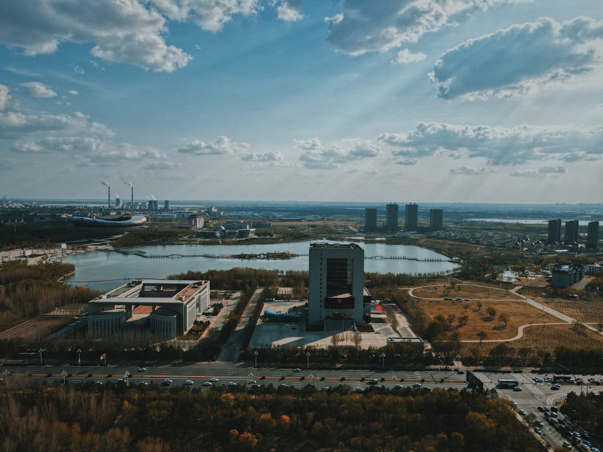 航拍大庆萨尔图万达广场