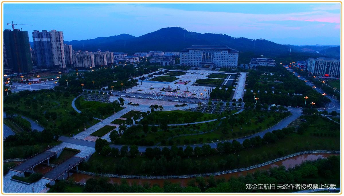 德安县隆平广场夜景