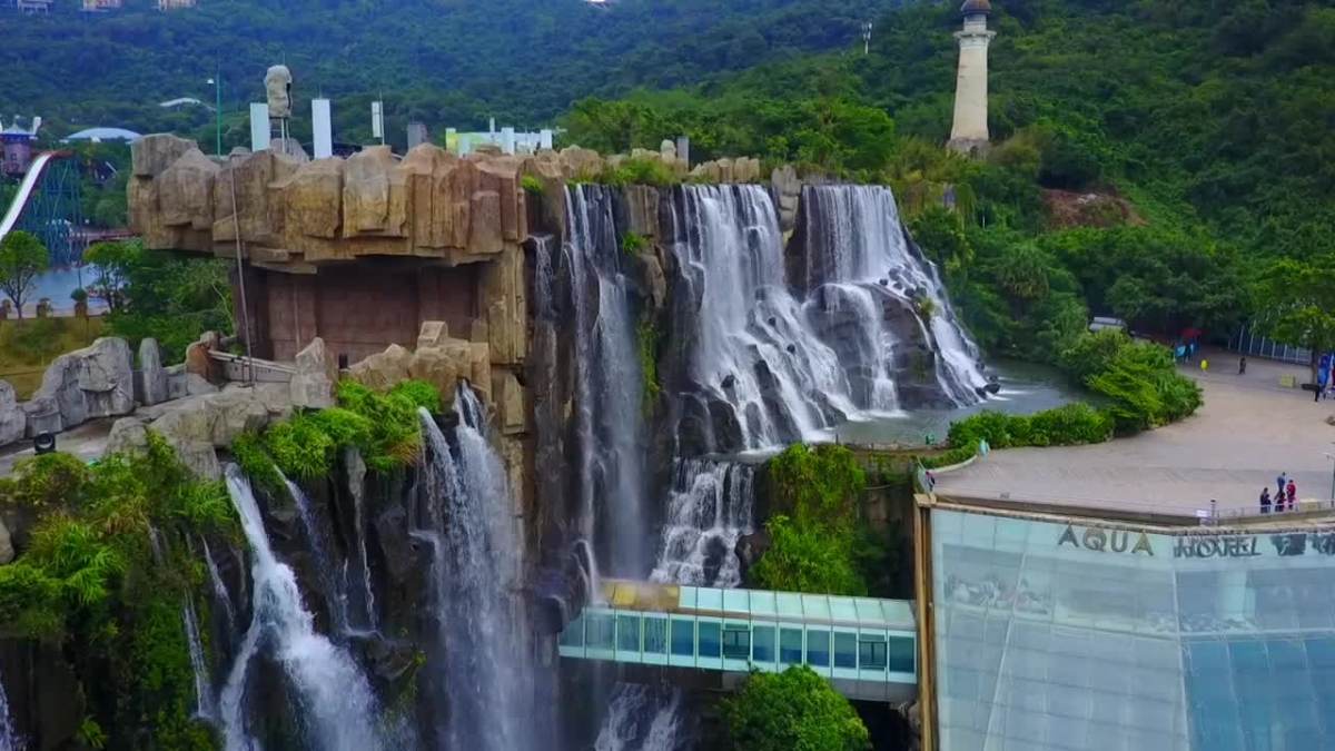 深圳东部华侨城瀑布景点