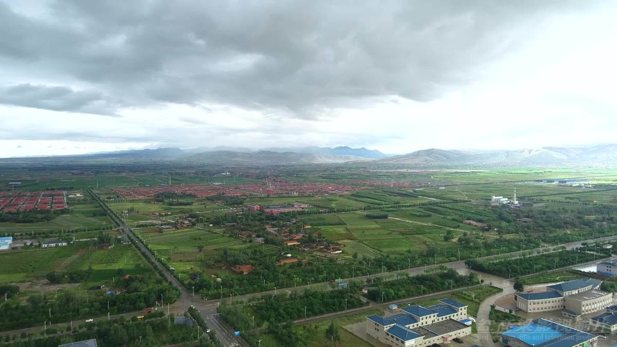 雨中航拍海原新区