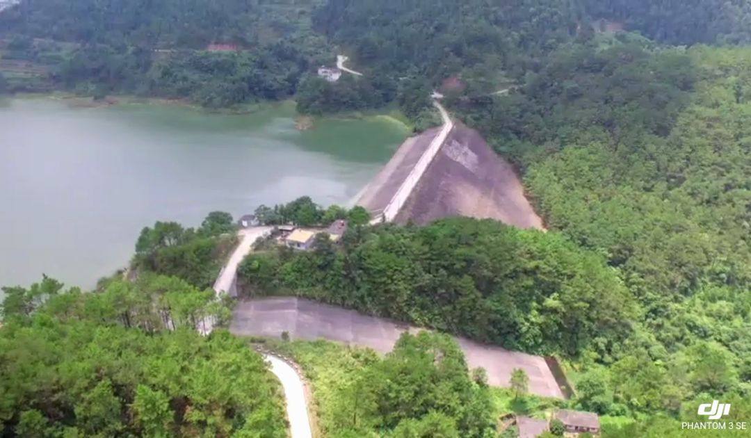 容縣靈山鎮天堂村美景航拍!(未經允許,不得商業用途)