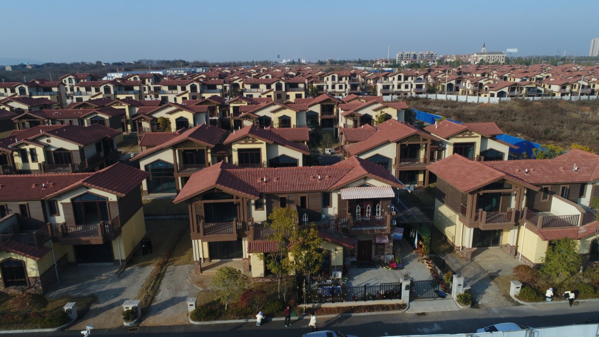 航拍建设中的别墅群