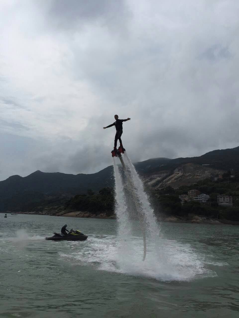 溫州洞頭大門島玩水摩托艇水上飛人