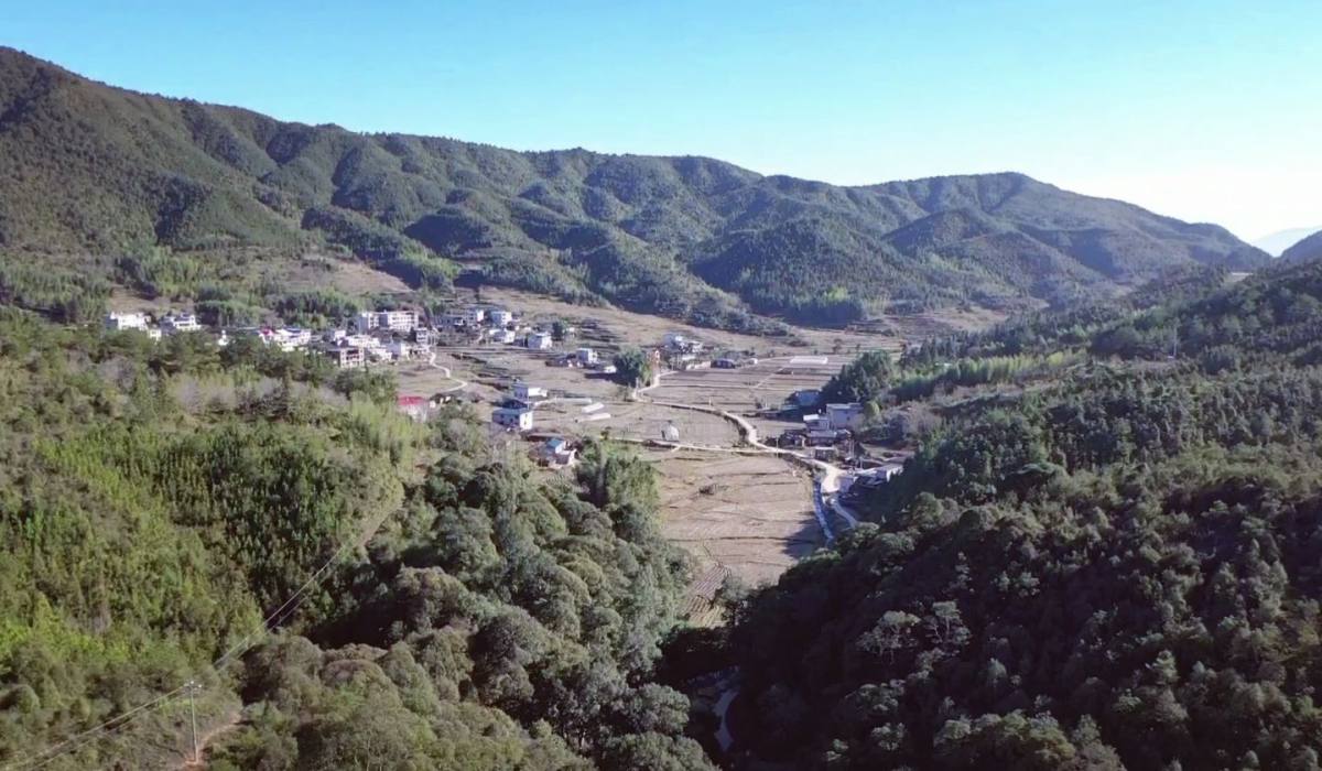 客家古村落—长汀云峰村