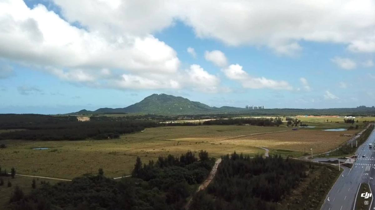 新媒體瞰海南航拍-魯能山海天地理位置得天獨厚,背山面海,風水絕佳,一