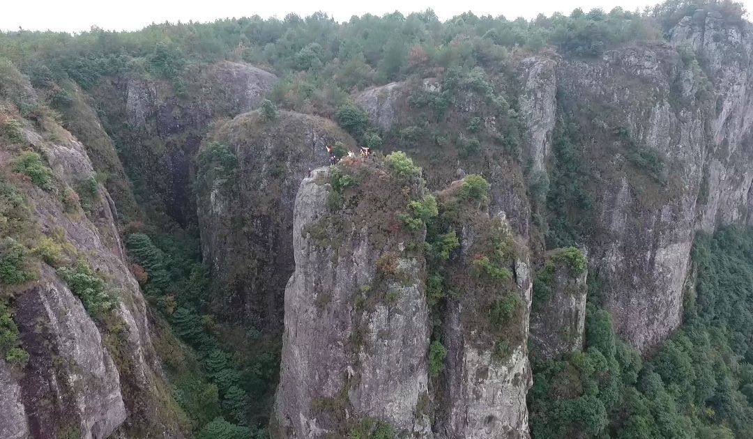 臨海雲豹戶外聯合,寧波極限戶外,杭州戰隊一起攀爬仙居方巖鴛鴦柱