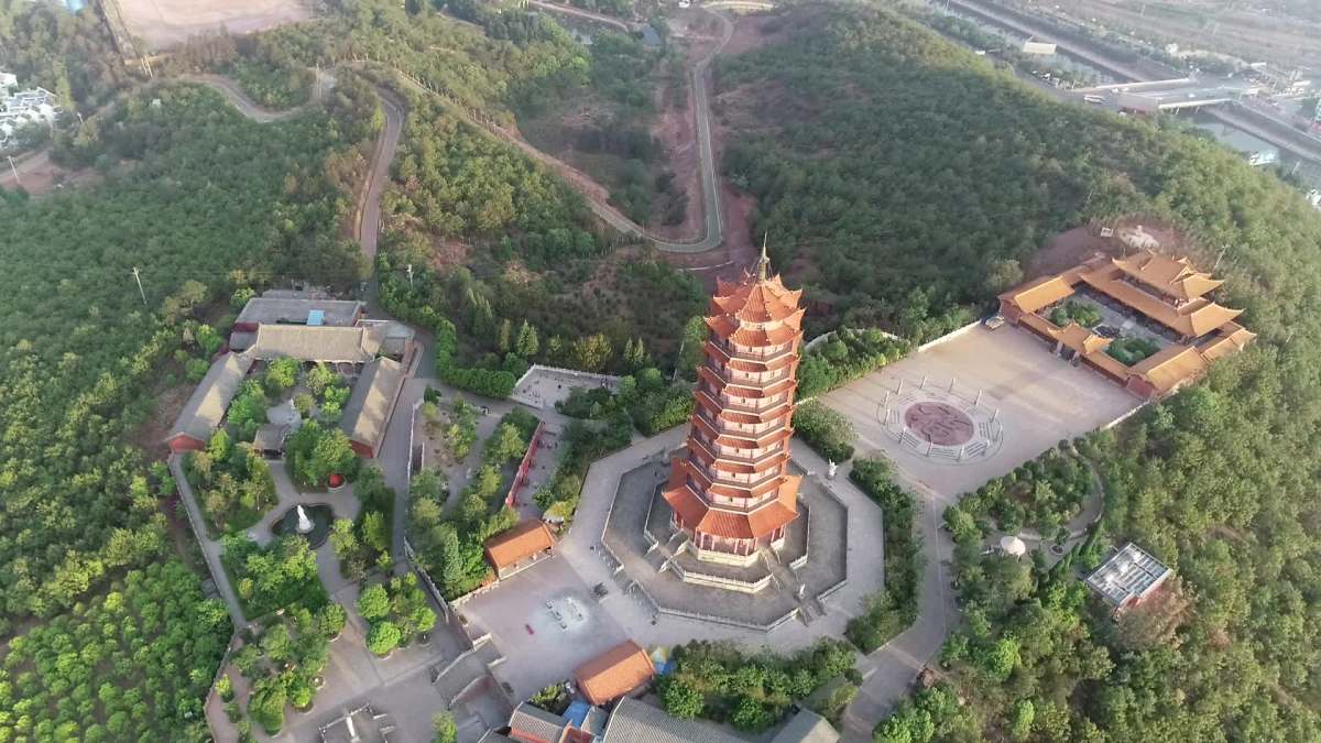 楚雄福塔公园