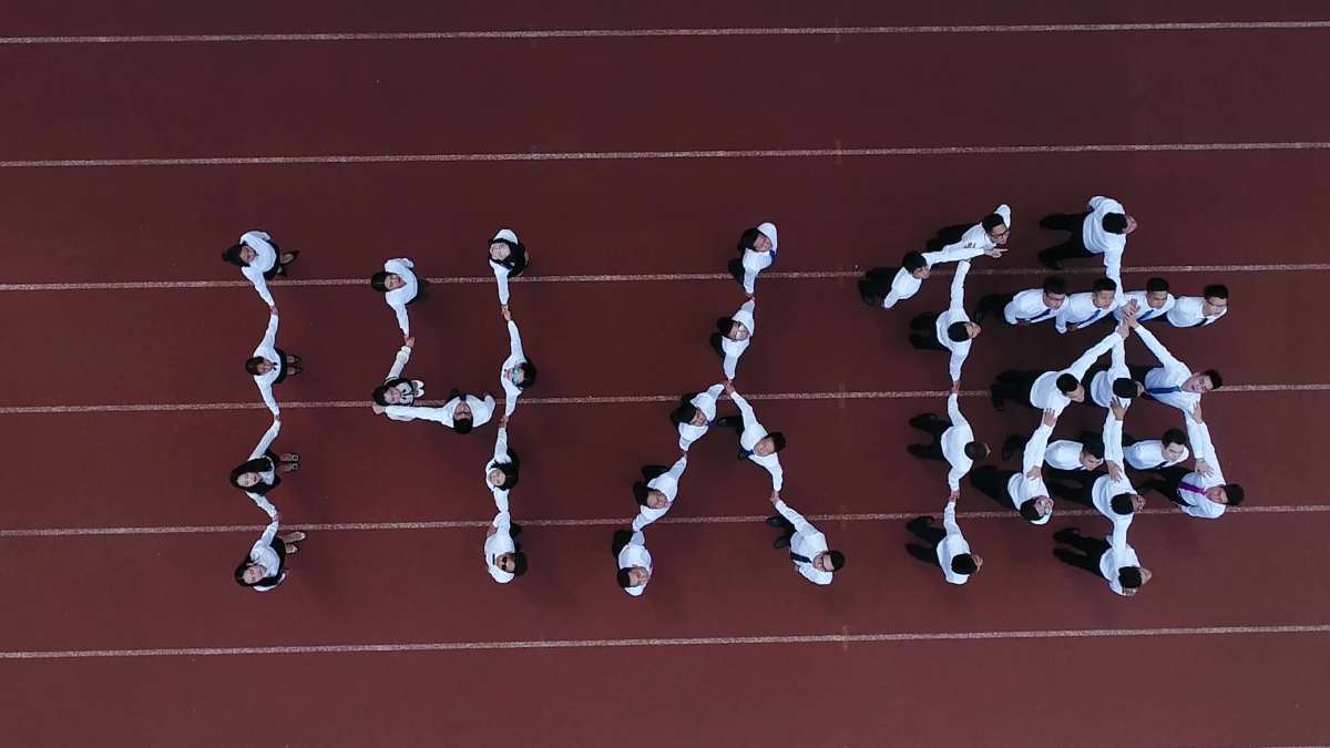 14人体班毕业航拍