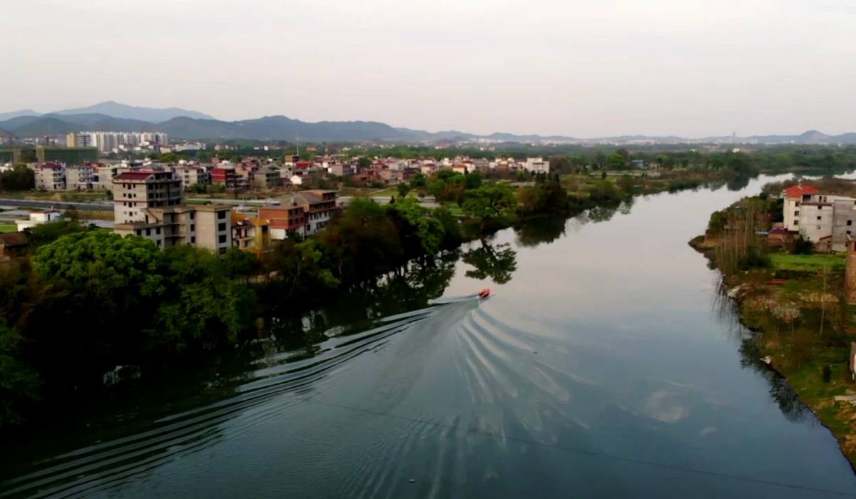 泸水河试舟