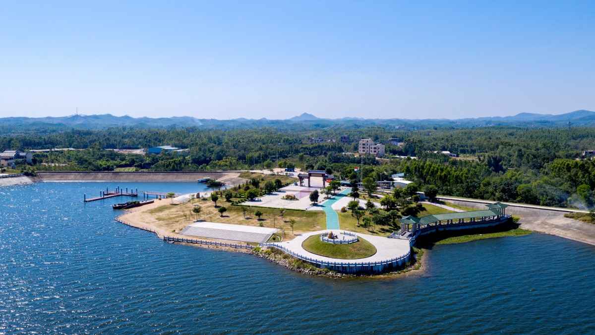 秋日廉江 -- 御2首拍