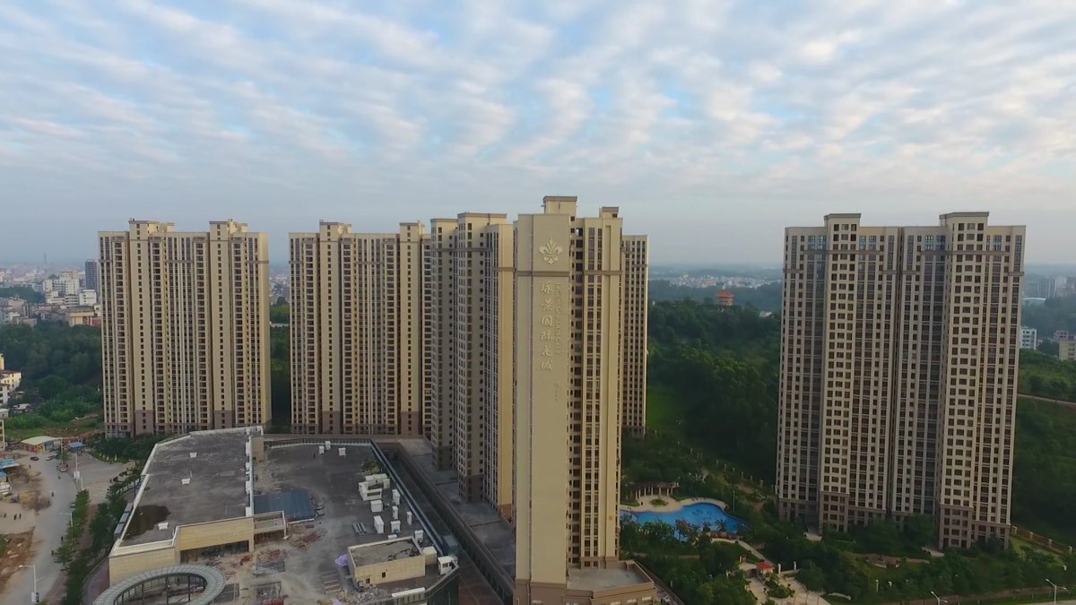 化州绿景国际花城航拍.mp4