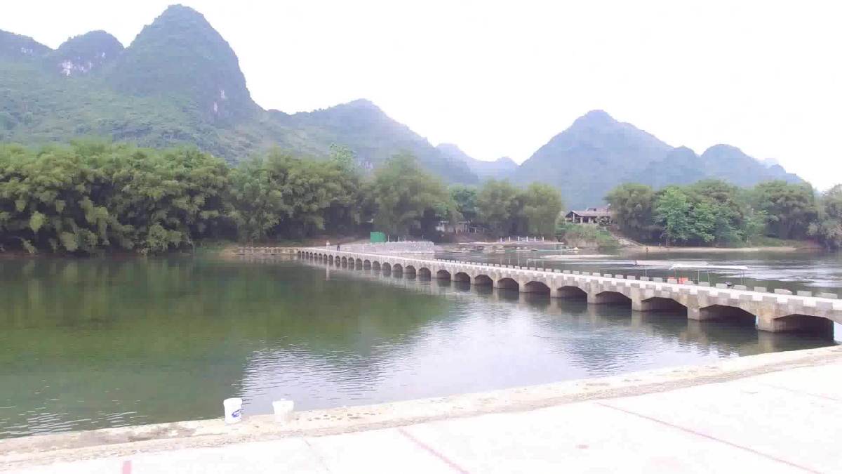 宜州古龙河漂流景区图片